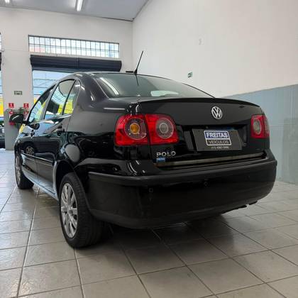 VOLKSWAGEN POLO SEDAN 1.6 MI COMFORTLINE 8V FLEX 4P MANUAL VOLKSWAGEN POLO SEDAN 1.6 MI COMFORTLINE 8V FLEX 4P MANUAL